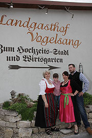 Der Landgasthof Vogelsang heisst Sie willkommen (©Foto: Martin Schmitz)